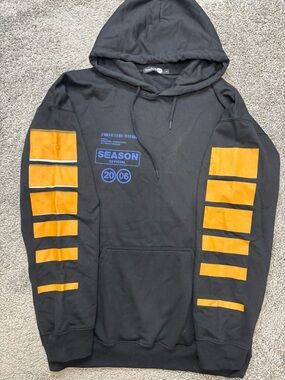 Boohoo tall graphic sweatshirt